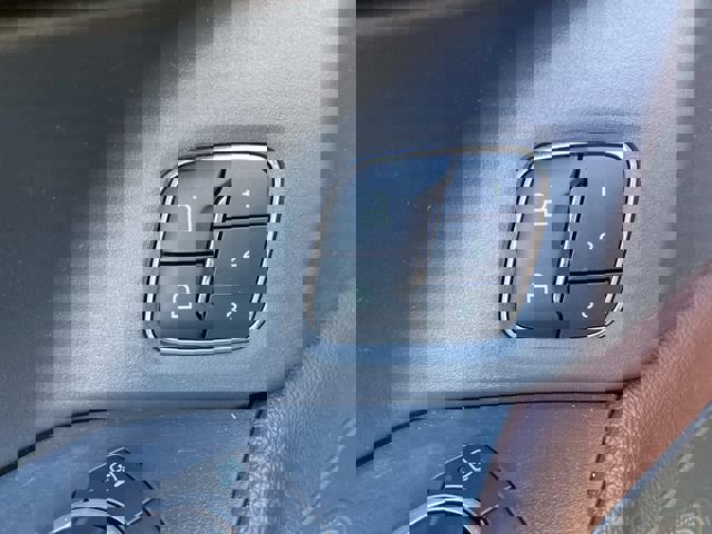 Certified 2024 Ford Expedition Limited image 18