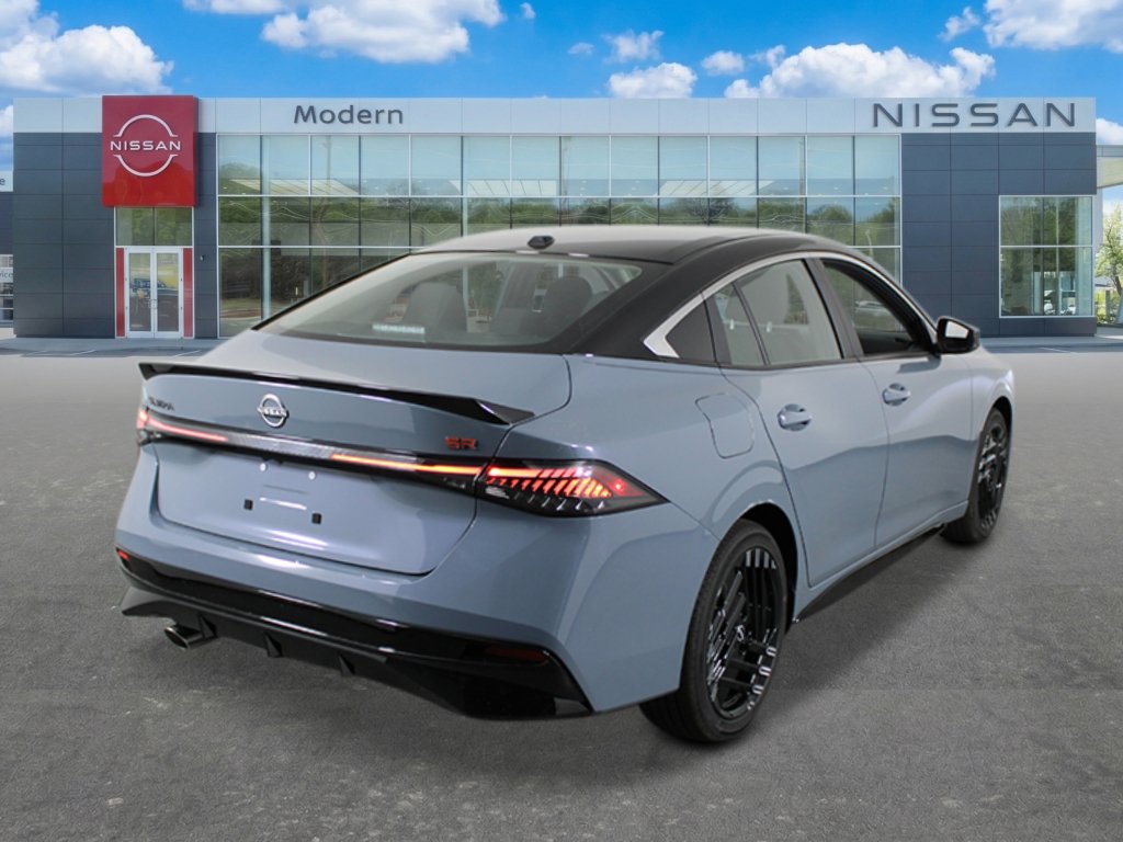New 2027 Nissan Sentra SR w/ SR All Weather Package FWD image 5