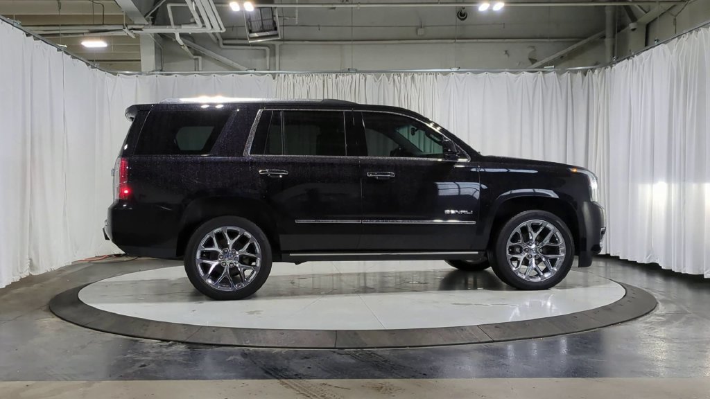 Used 2019 GMC Yukon Denali w/ Denali Ultimate Package AWD/4WD image 11