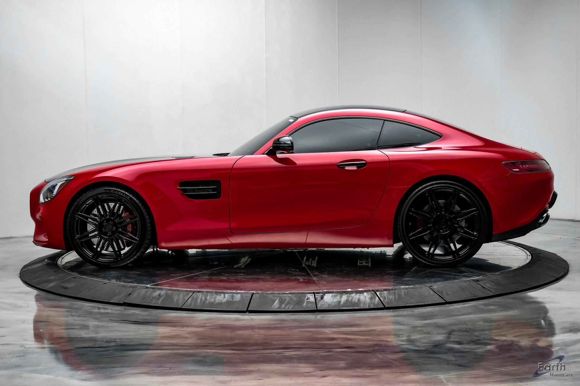 Used 2016 Mercedes-Benz AMG GT S image 8