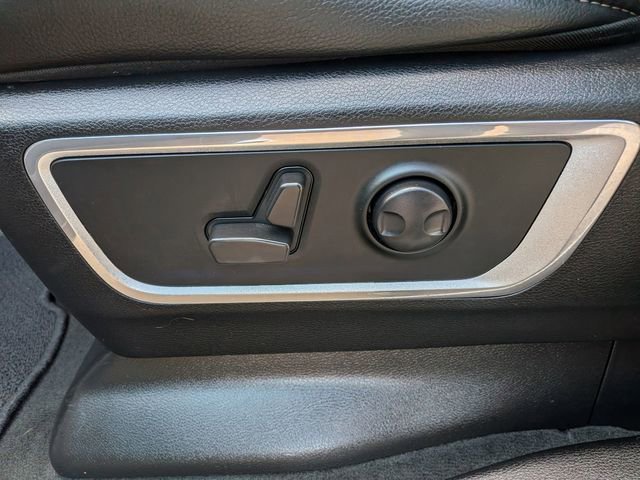 Used 2022 RAM 1500 Laramie w/ Sport Appearance Package image 10