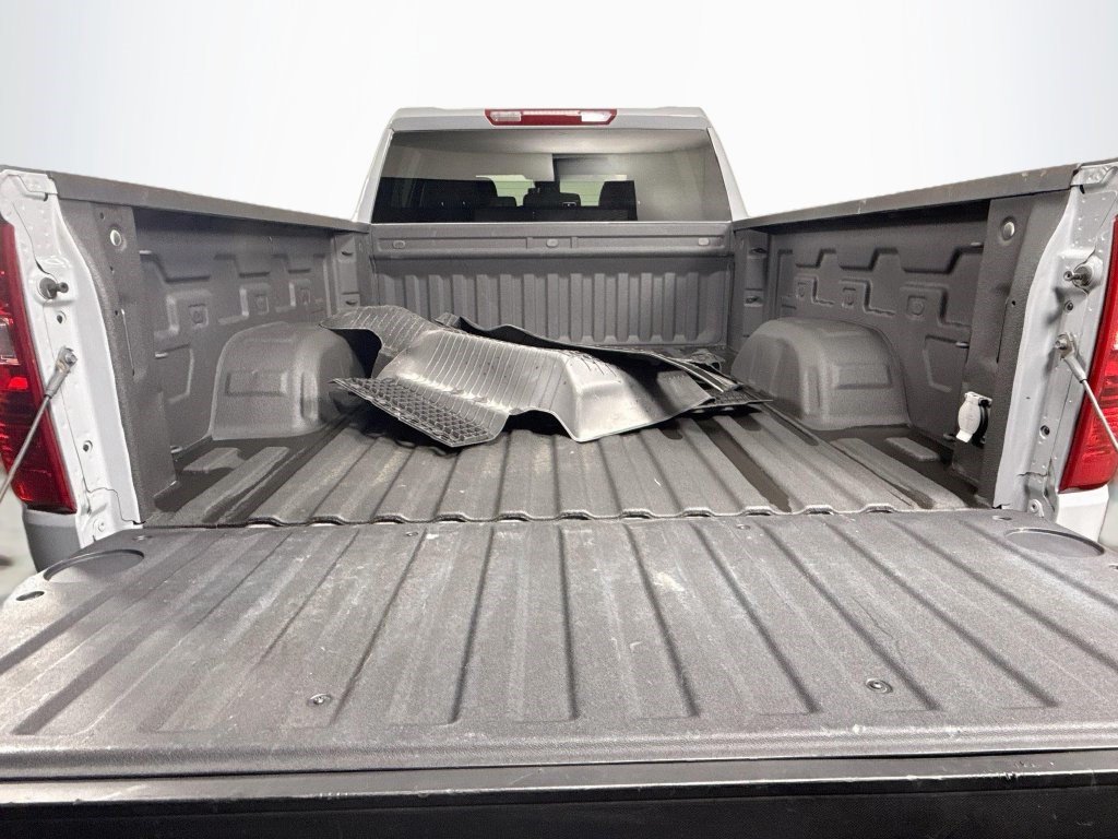 Used 2024 Chevrolet Silverado 1500 Custom w/ LPO, Dark Essentials Package AWD/4WD image 32