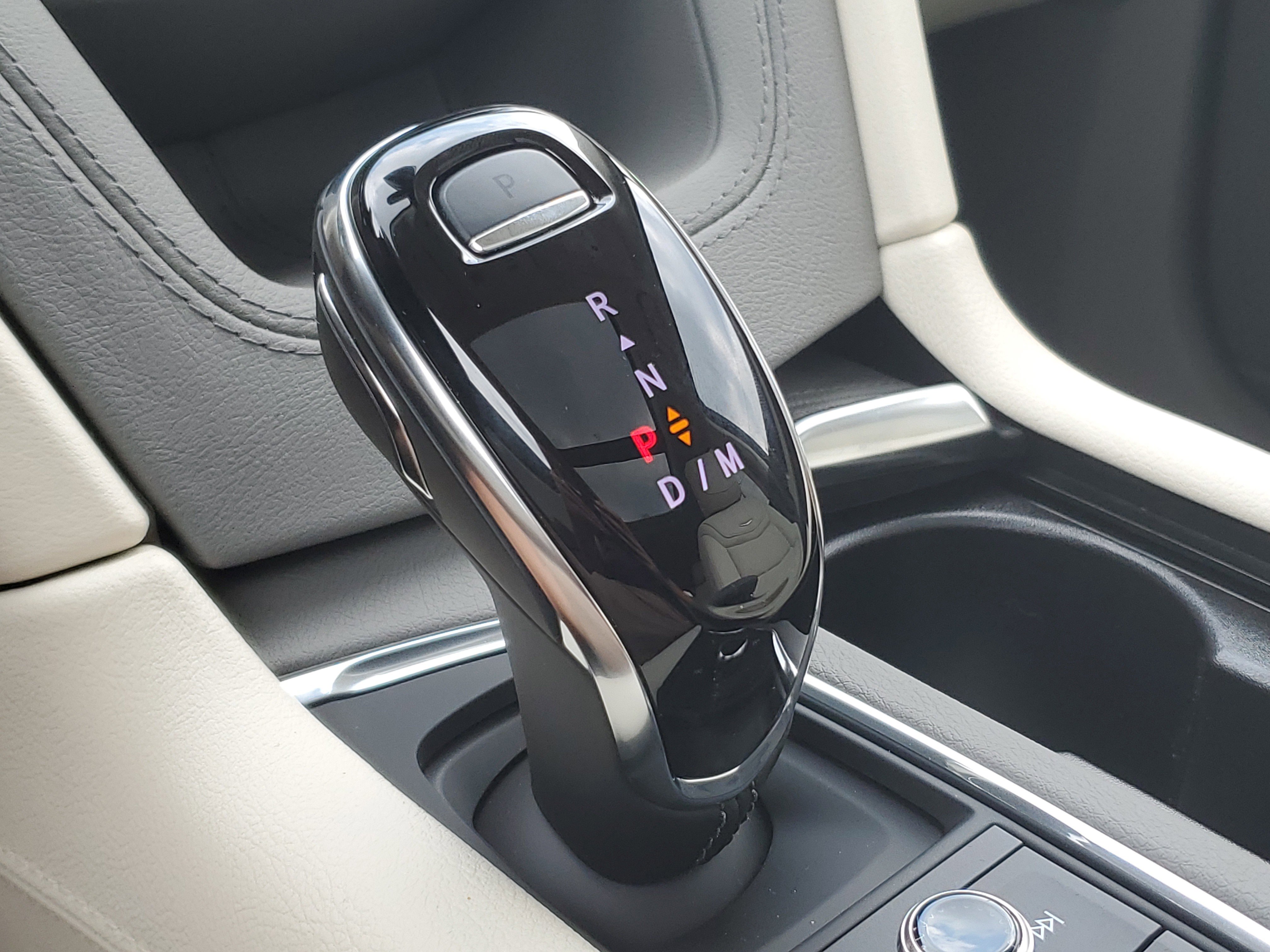 New 2025 Cadillac XT6 Premium Luxury w/ Technology Package image 25
