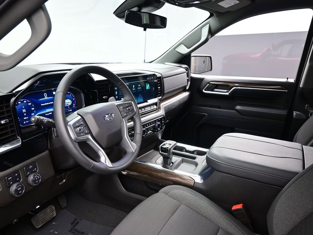 Used 2025 Chevrolet Silverado 1500 RST w/ Z71 Off-Road Package image 8
