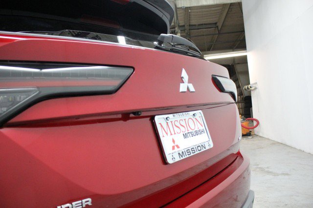 New 2026 Mitsubishi Outlander SEL image 4