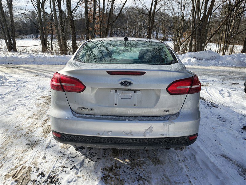 Used 2017 Ford Focus SE image 6