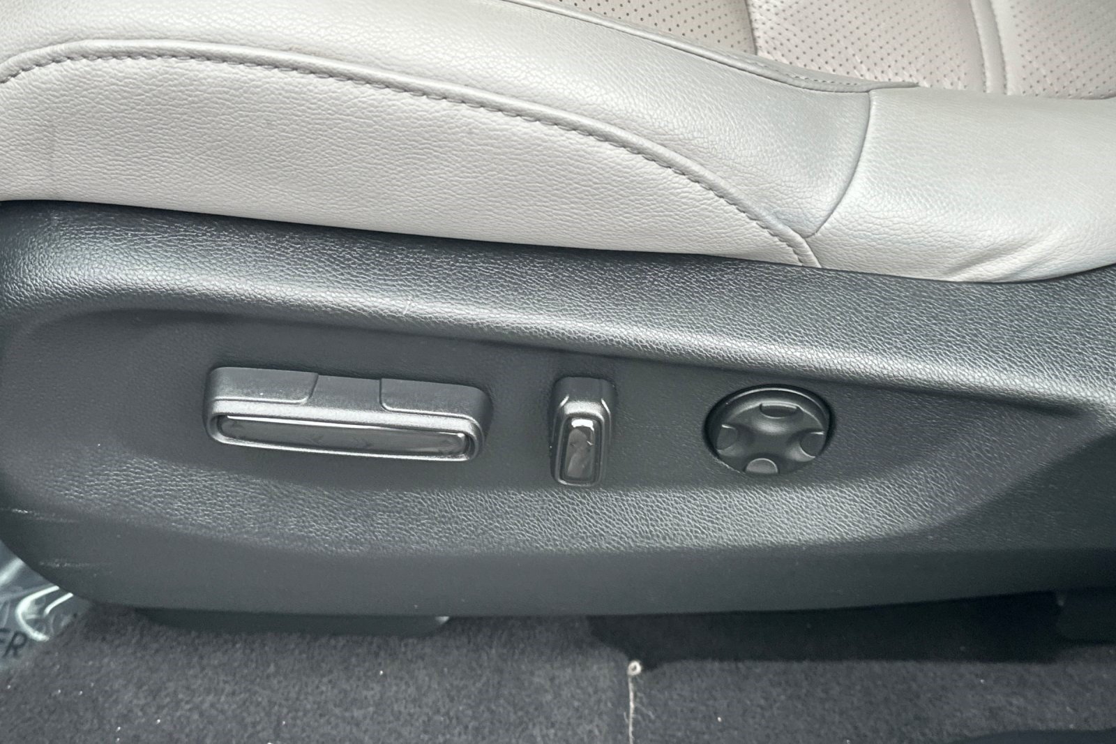 Used 2017 Honda CR-V EX-L image 14