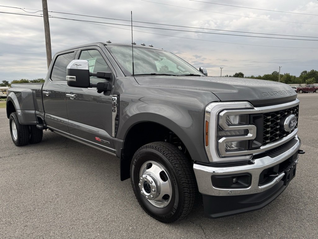 New 2026 Ford F350 Lariat image 3