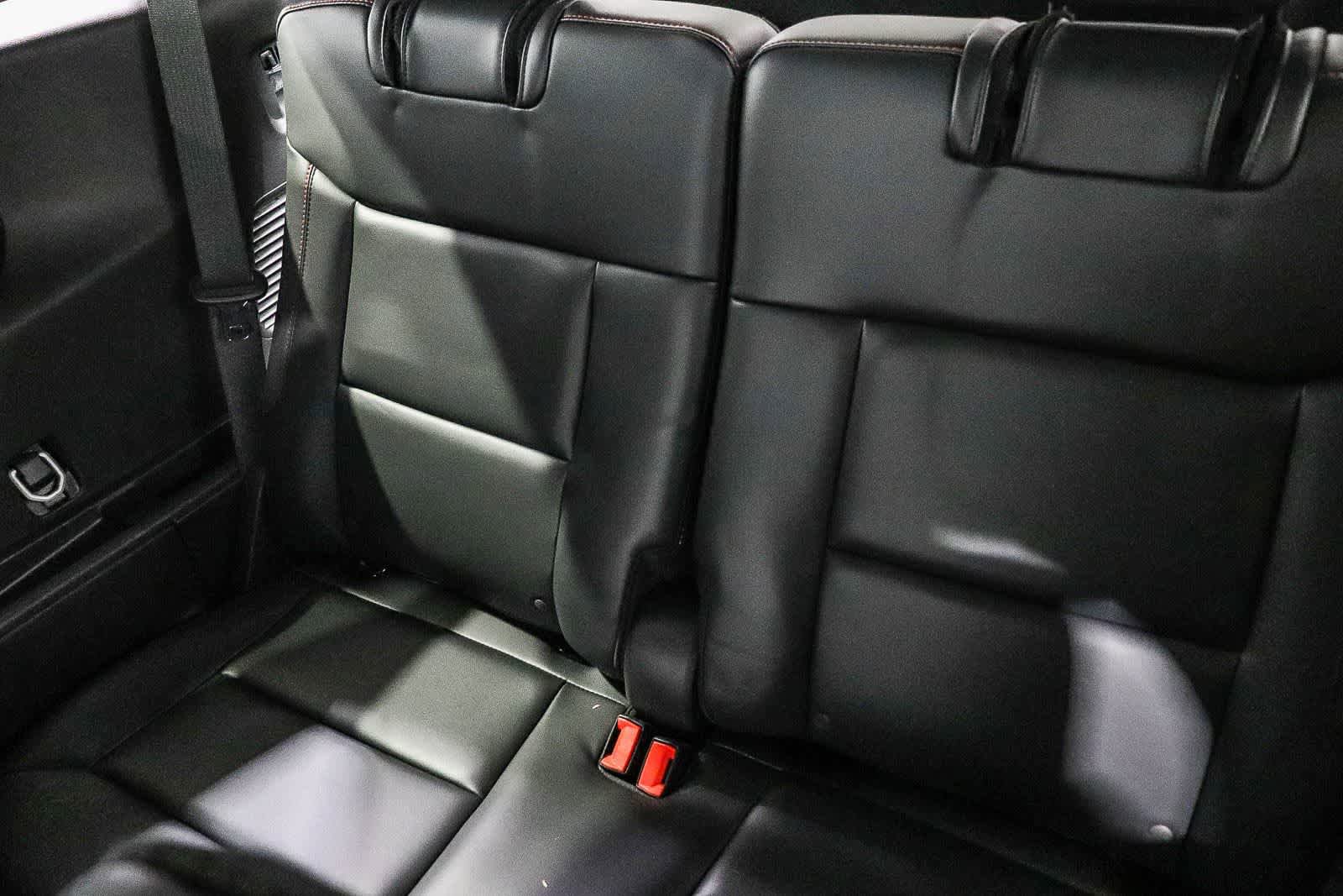 Used 2025 Ford Explorer ST RWD image 19