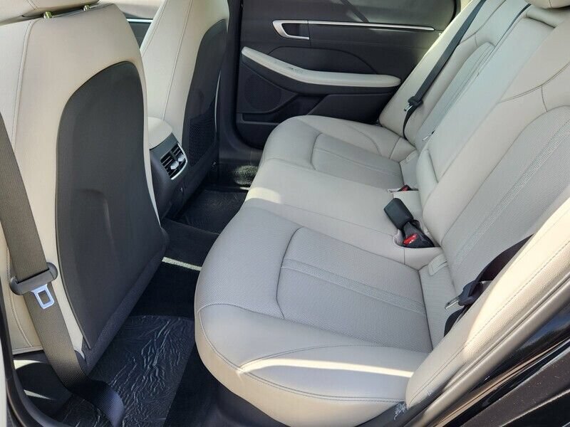 New 2026 Hyundai Sonata Limited FWD image 6