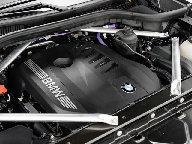 Used 2025 BMW X6 xDrive40i w/ Climate Comfort Package image 27