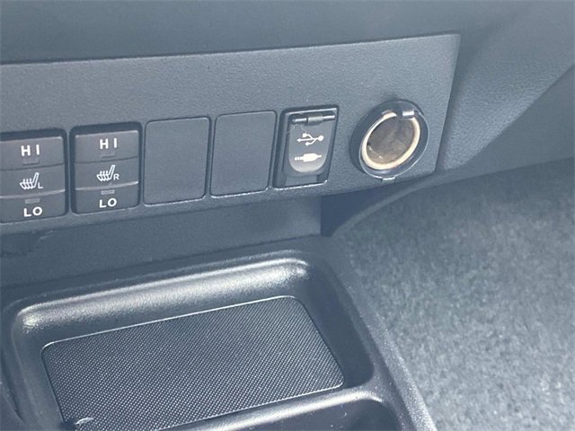 Used 2013 Toyota RAV4 Limited image 26