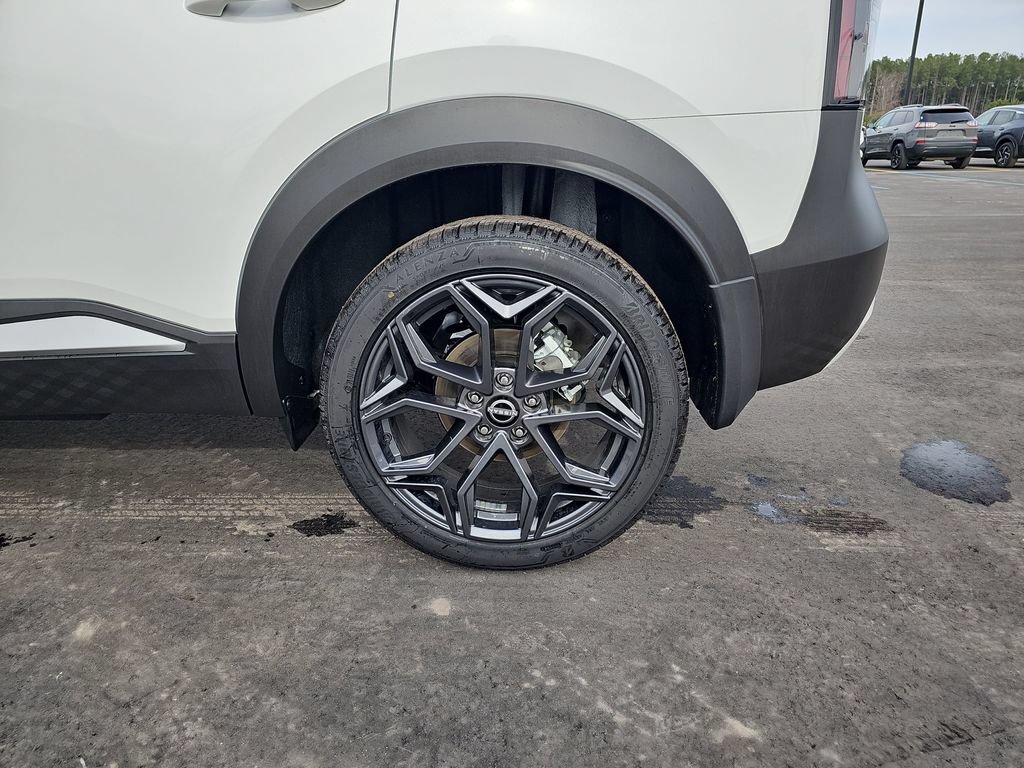 New 2026 Nissan Kicks SR w/ SR Premium Package FWD image 35
