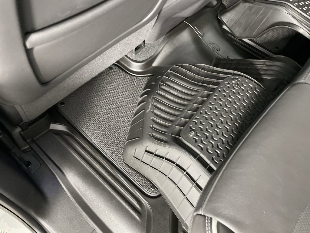 Used 2025 GMC Sierra 1500 AT4X image 36