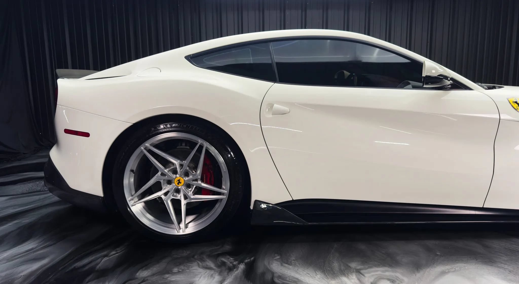 Used 2015 Ferrari F12 Berlinetta RWD image 12