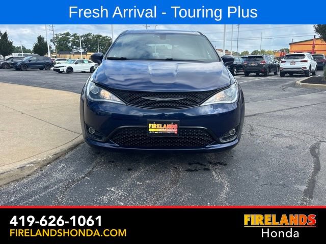 Used 2019 Chrysler Pacifica Touring Plus w/ S Appearance Package FWD image 8