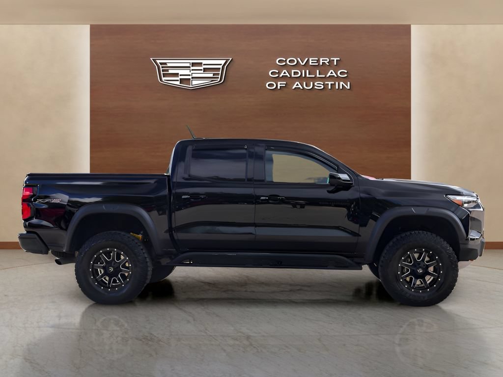 Used 2024 Chevrolet Colorado ZR2 w/ Technology Package AWD/4WD image 5