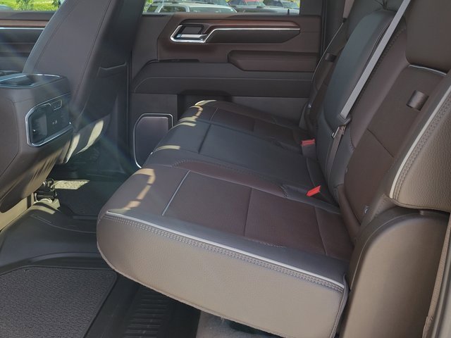 Used 2024 GMC Sierra 3500 Denali w/ Denali Reserve Package image 8