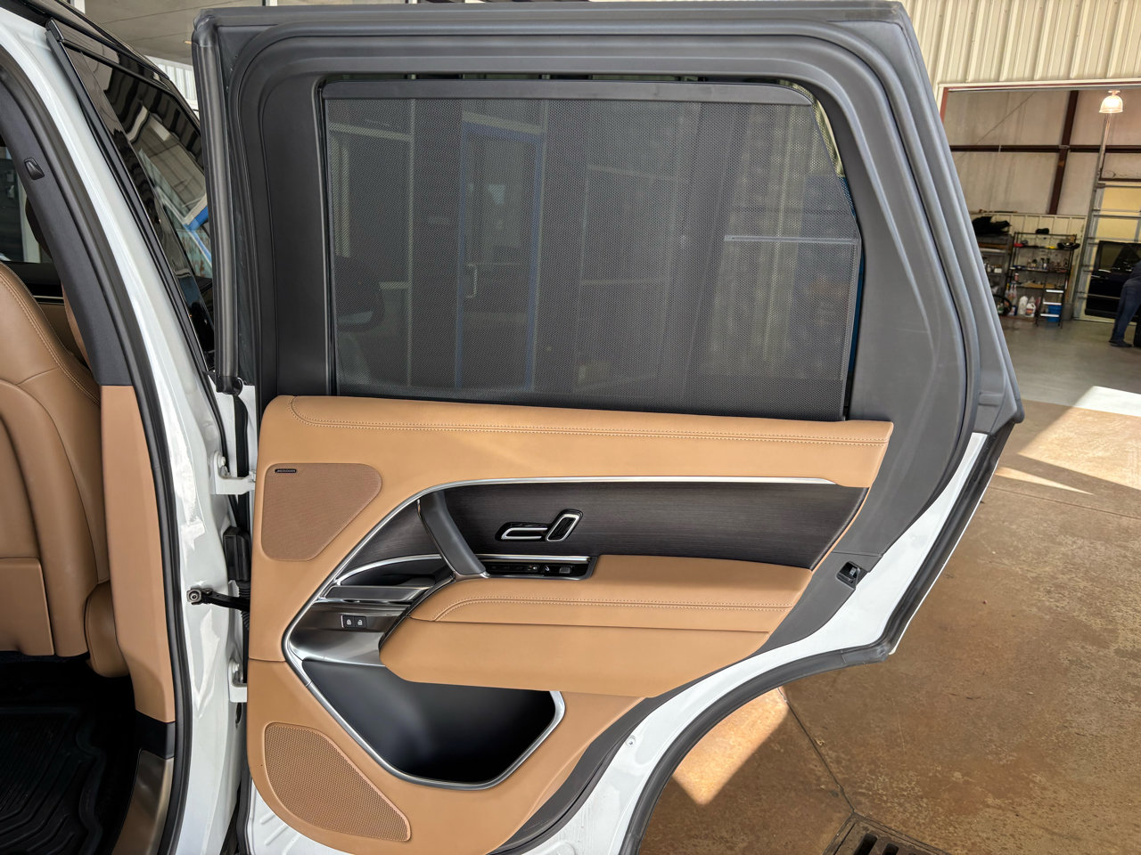 Used 2023 Land Rover Range Rover SE image 27