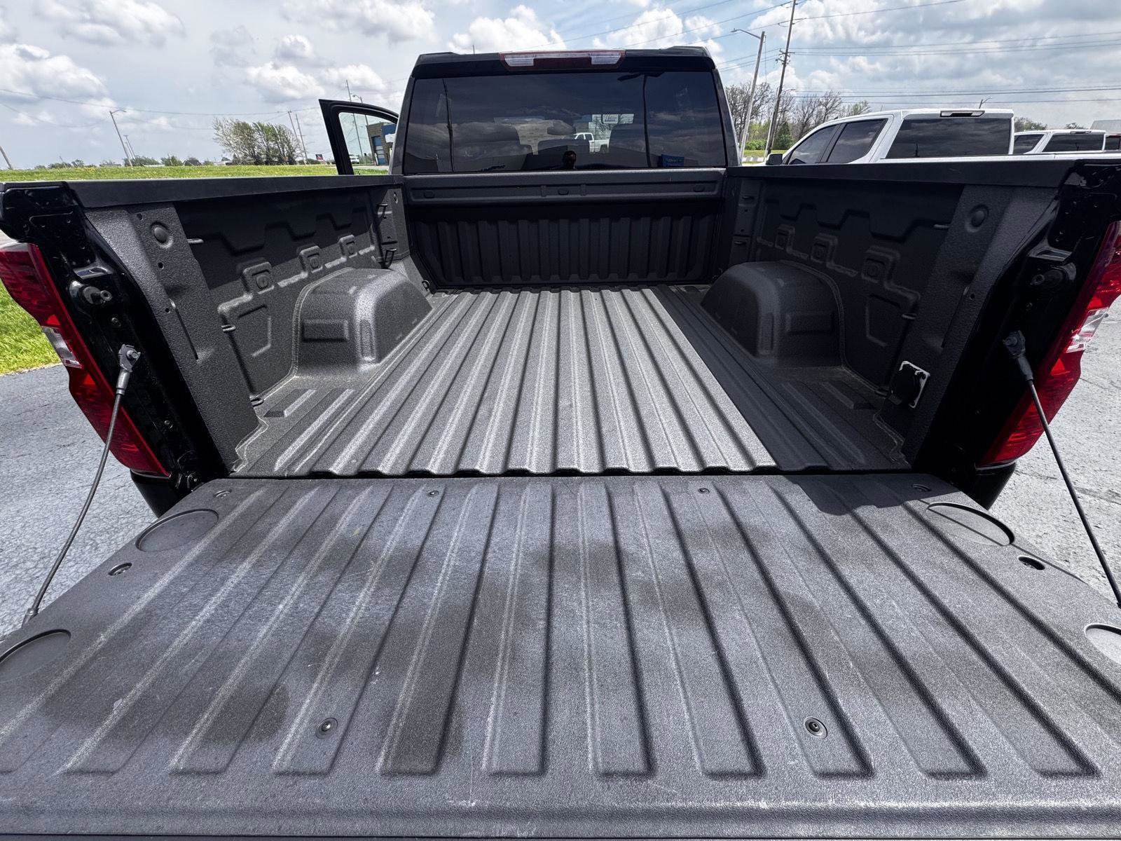 Used 2024 Chevrolet Silverado 1500 W/T w/ Police Pursuit Package AWD/4WD image 11