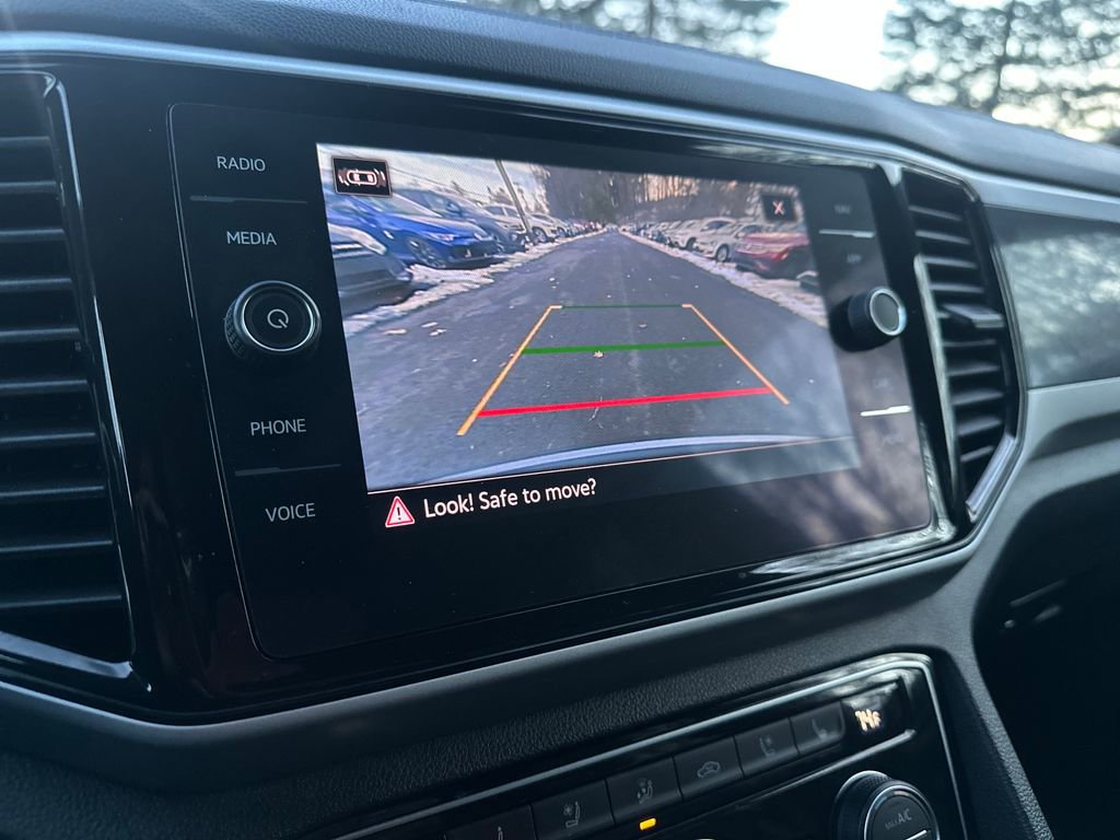 Used 2021 Volkswagen Atlas Cross Sport SEL Premium image 10