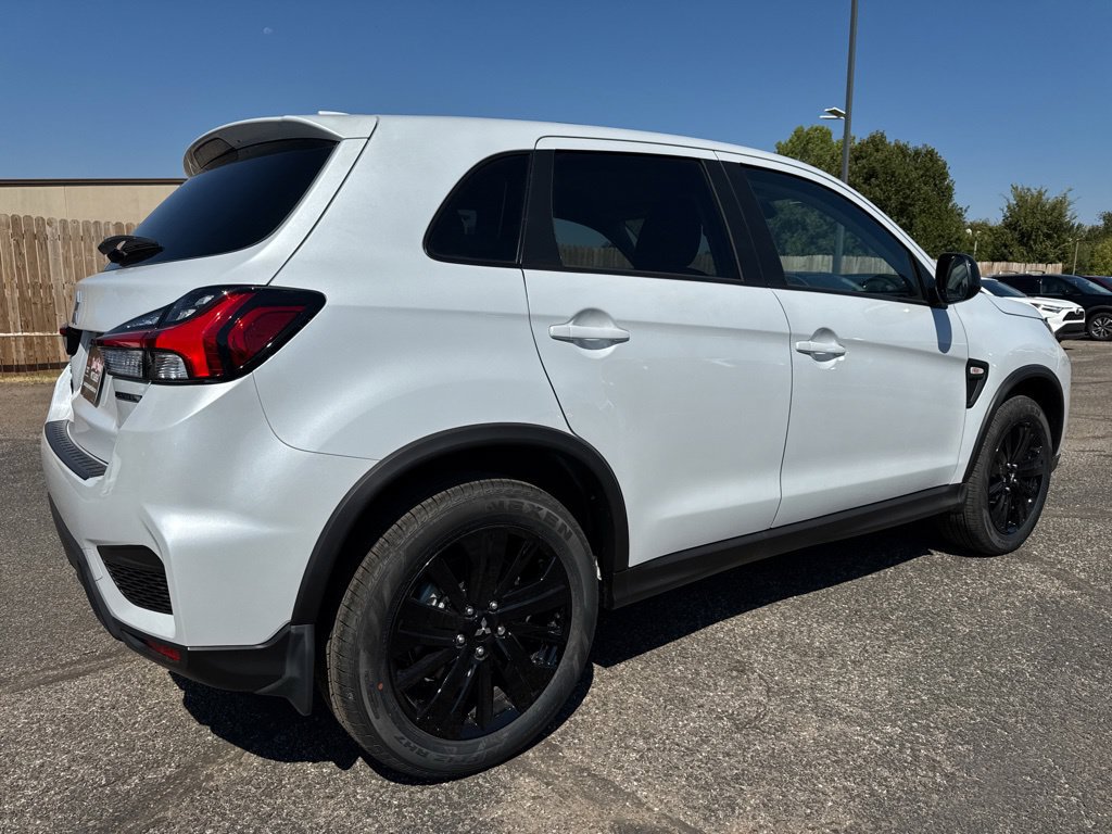 New 2027 Mitsubishi Outlander Sport LE FWD image 4
