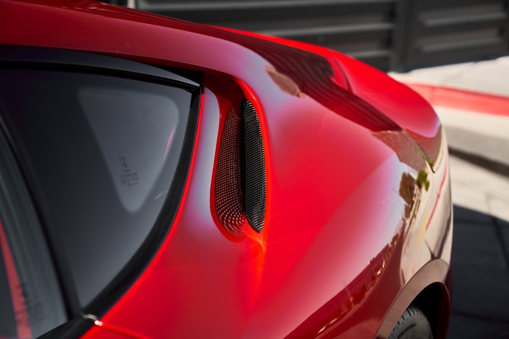 Used 2018 Ferrari 812 Superfast image 9