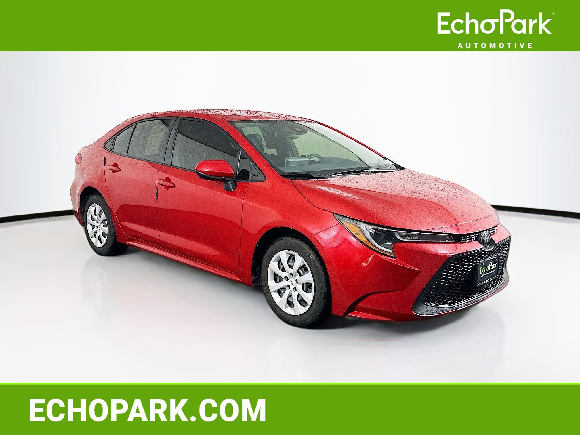 Used 2020 Toyota Corolla LE image 1