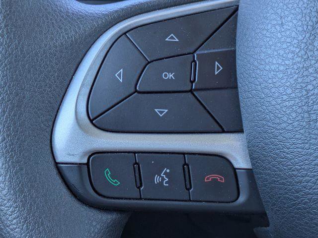 Certified 2023 Jeep Renegade Latitude AWD/4WD image 27