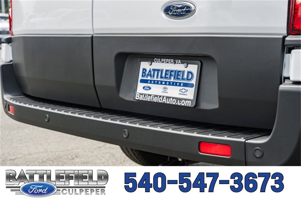 New 2025 Ford Transit 250 148 Medium Roof image 8