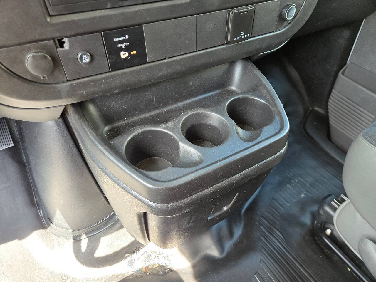 Used 2019 GMC Savana 2500 w/ Driver Convenience Package RWD image 15