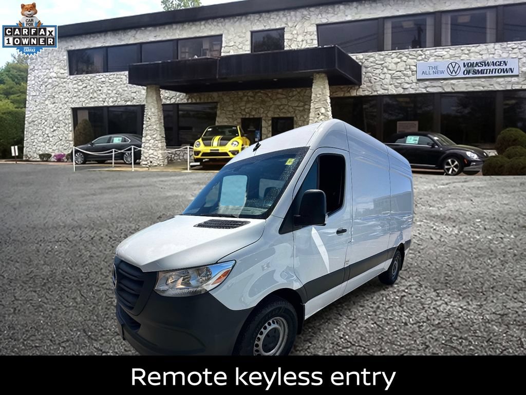 Used 2025 Mercedes-Benz Sprinter 2500 image 2