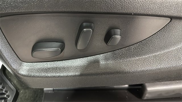 Used 2018 Chevrolet Silverado 1500 LT w/ LT Eassist Package image 24