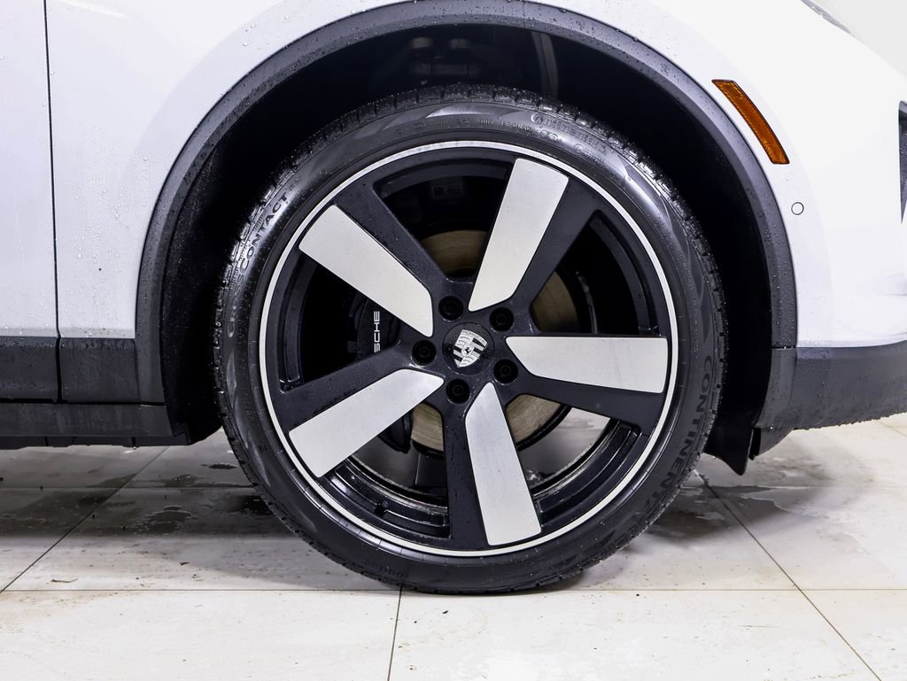 New 2026 Porsche Macan 4 Electric AWD/4WD image 30