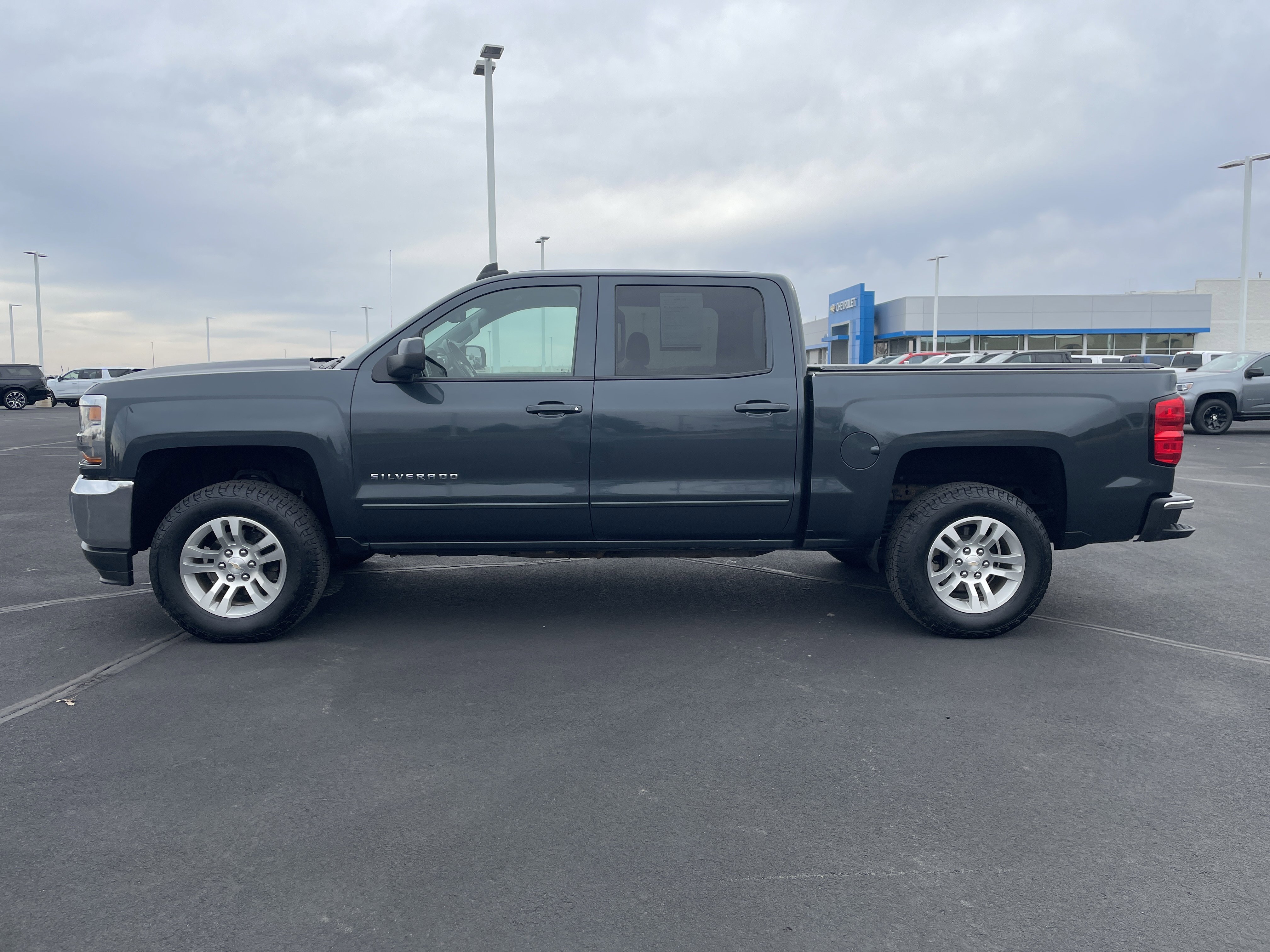 Used 2018 Chevrolet Silverado 1500 LT w/ All Star Edition image 2