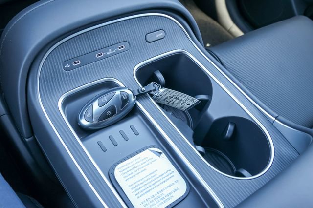 New 2026 Hyundai Palisade Calligraphy FWD image 23