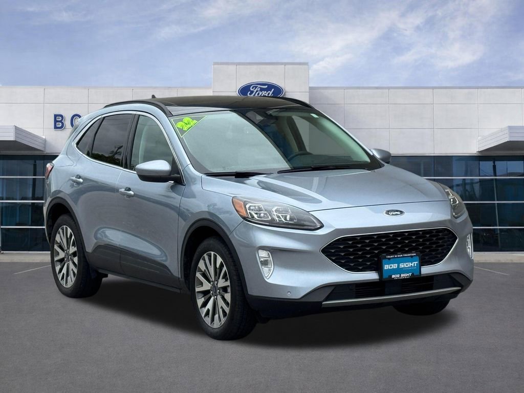 Used 2022 Ford Escape Titanium w/ Class II Trailer Tow Package AWD/4WD image 2