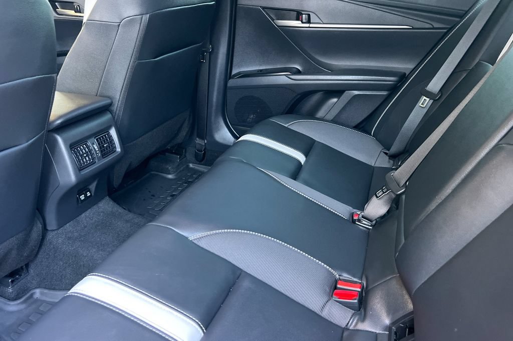 Certified 2025 Toyota Camry SE FWD image 14
