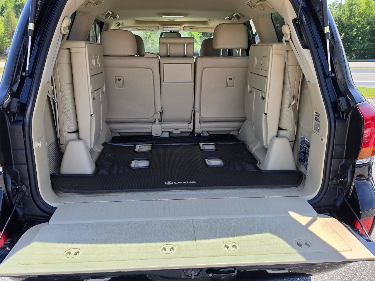 Used 2009 Lexus LX 570 4WD image 7