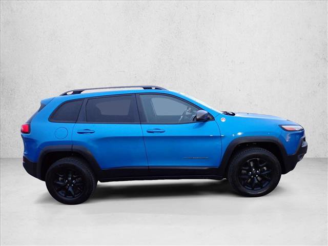 Used 2018 Jeep Cherokee Trailhawk w/ Cold Weather Group image 5