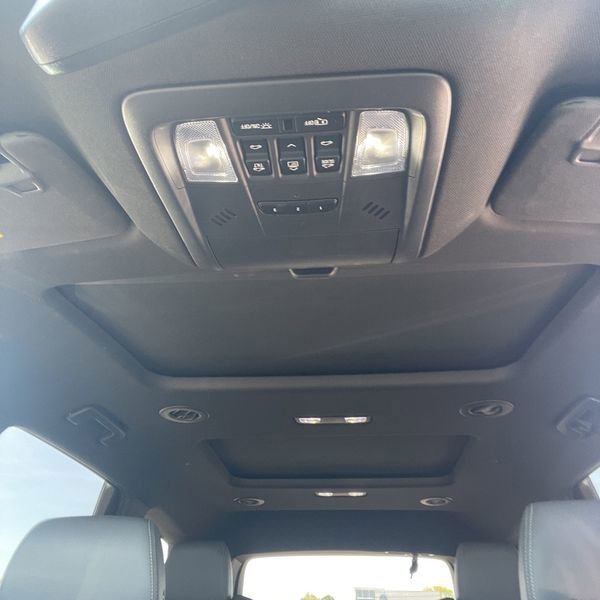 Used 2023 Buick Enclave Essence w/ Experience Buick Package AWD/4WD image 21