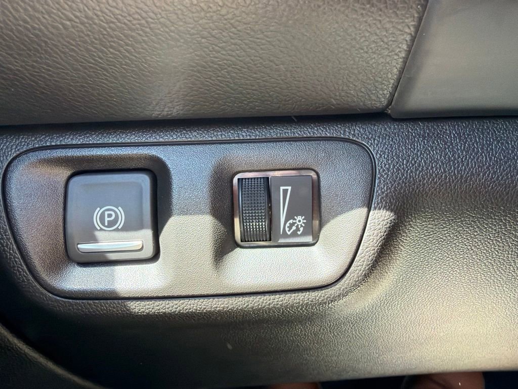 Used 2023 GMC Acadia AT4 w/ Trailering Package AWD/4WD image 42