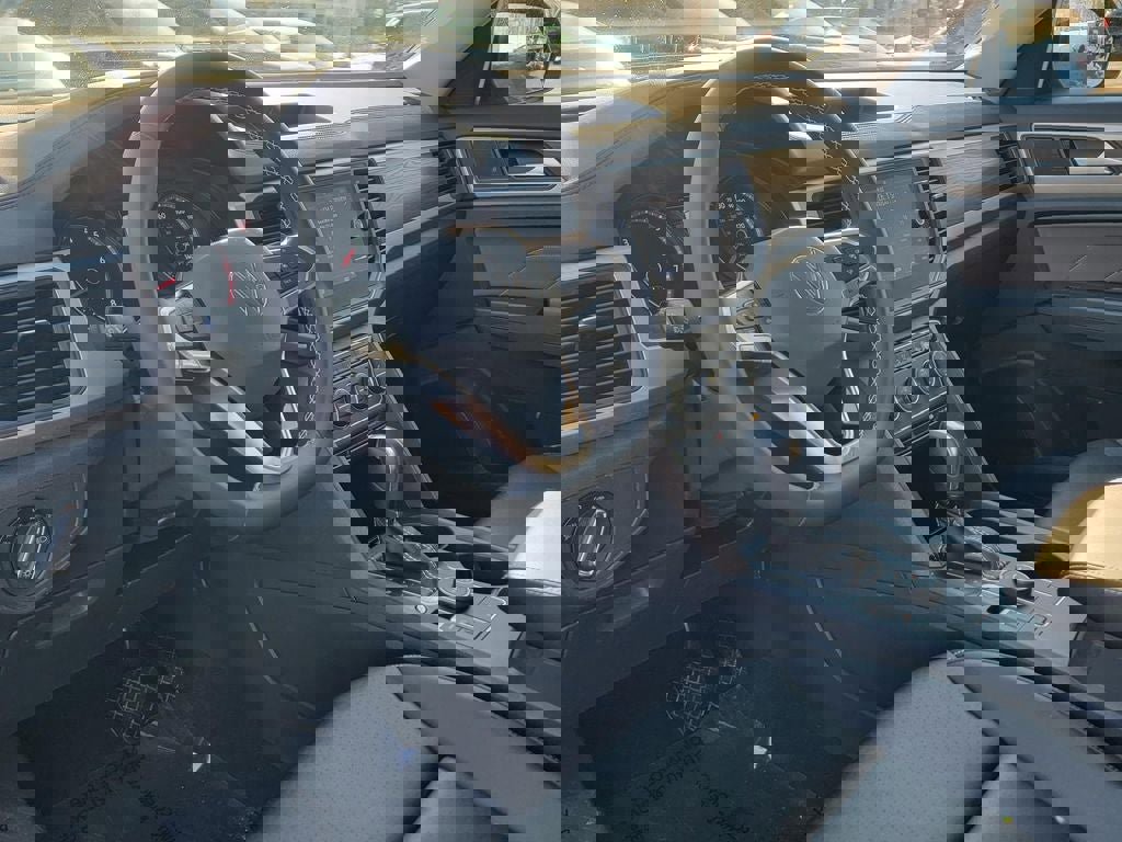 Used 2021 Volkswagen Atlas SE image 12