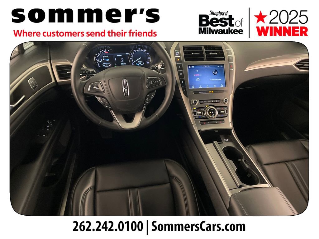 Used 2020 Lincoln MKZ image 12