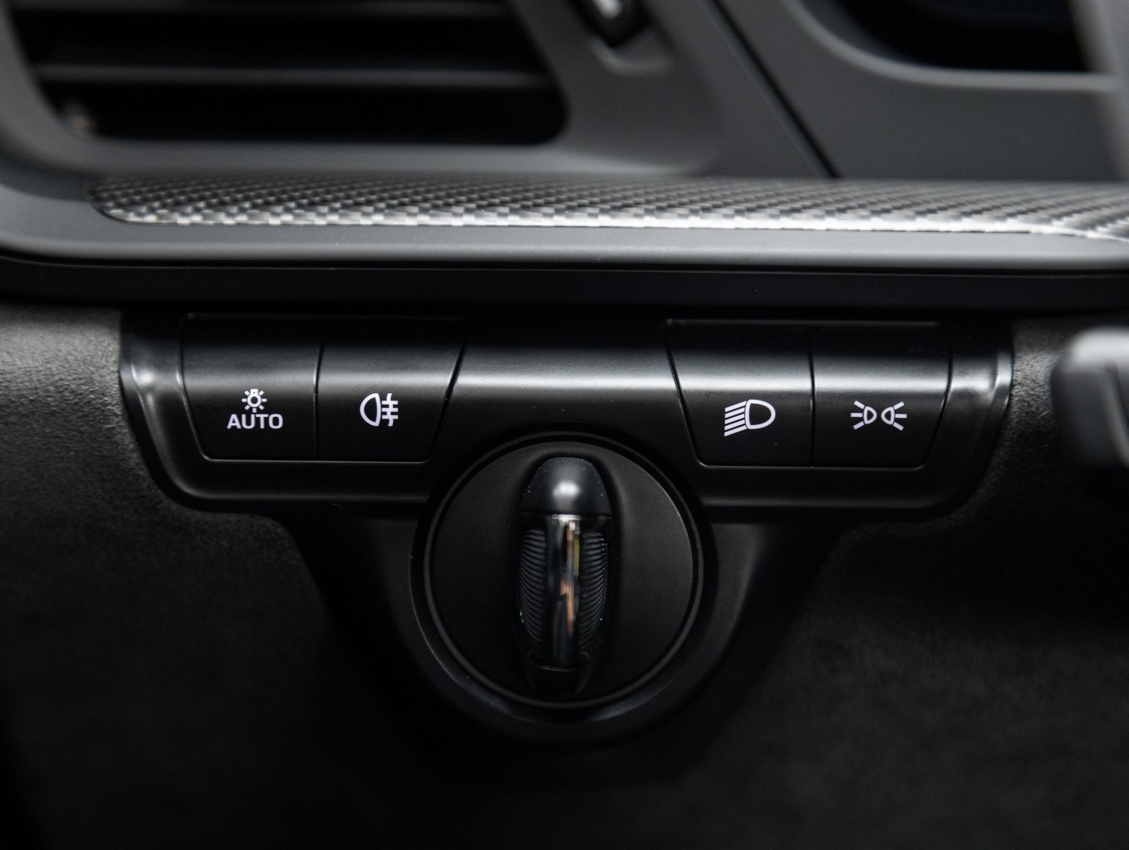 Certified 2025 Porsche 911 GT3 image 17