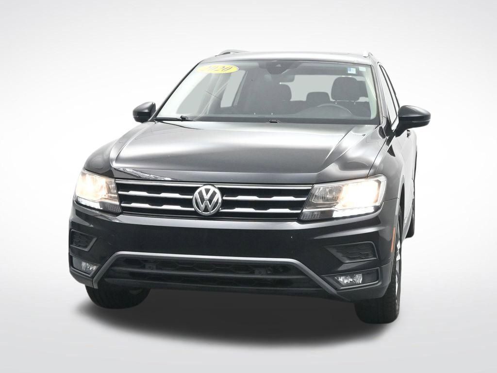 Used 2020 Volkswagen Tiguan SEL AWD/4WD image 2