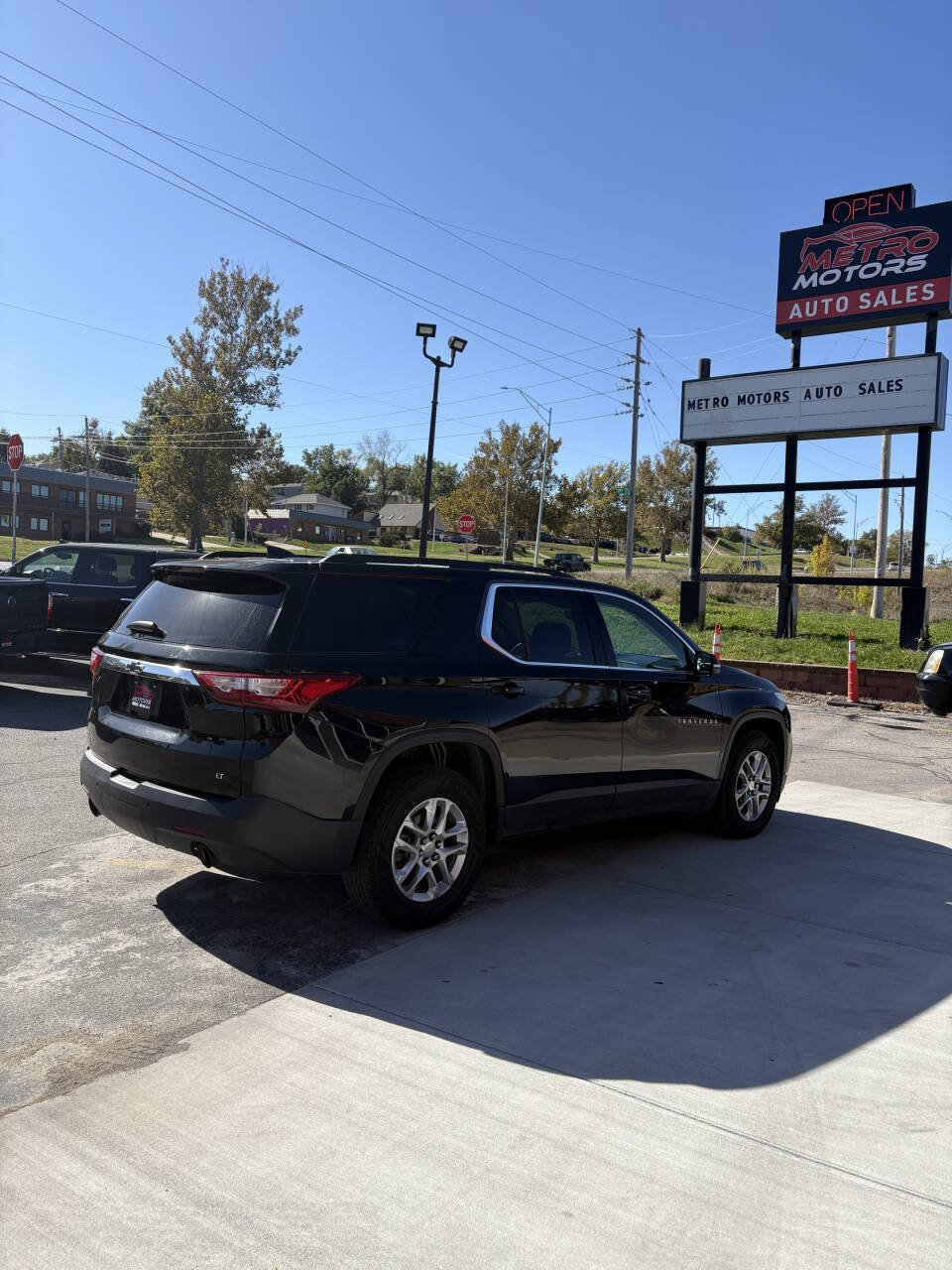 Used 2021 Chevrolet Traverse LT FWD image 4