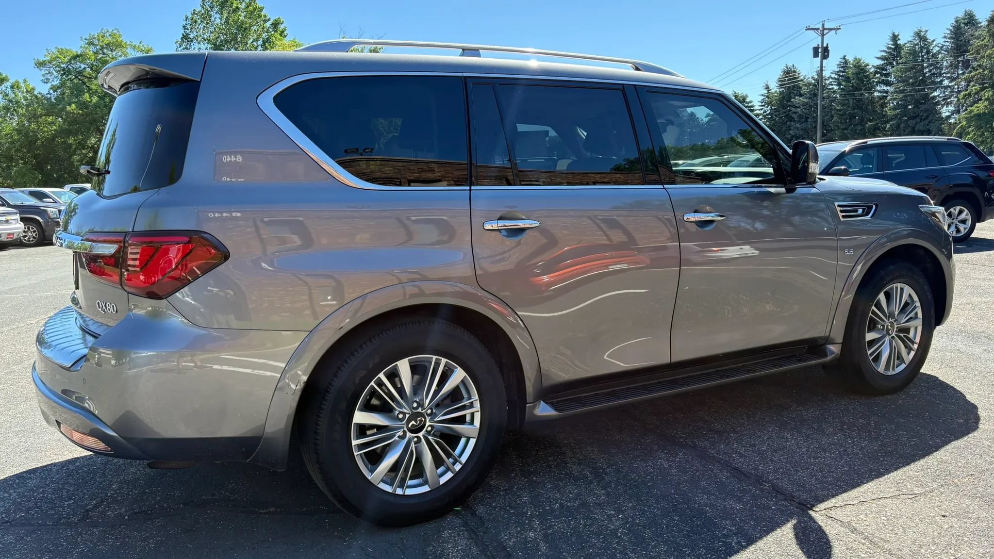 Used 2020 INFINITI QX80 Luxe w/ Proassist Package AWD/4WD image 10