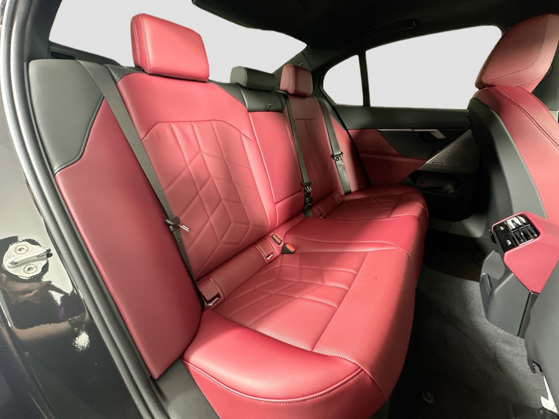 New 2026 BMW 530i xDrive w/ Premium Package image 26