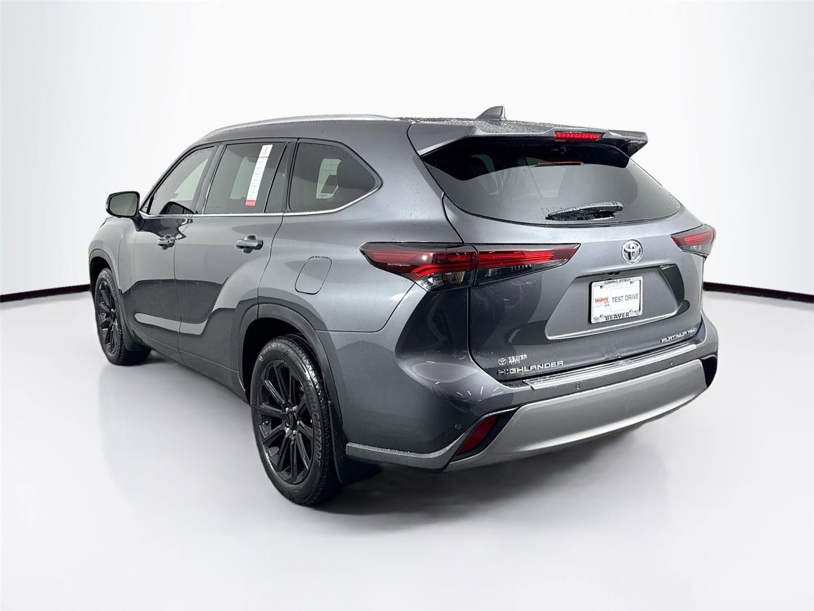 Certified 2025 Toyota Highlander Platinum video 2